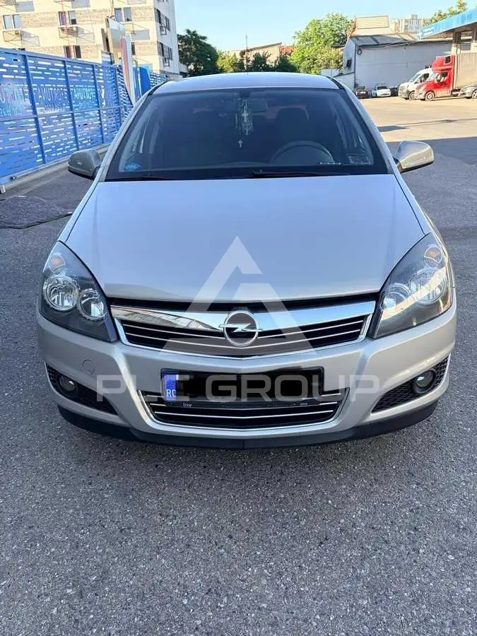 2011 Opel Astra