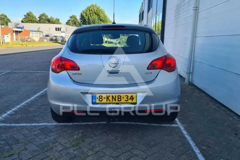 2011 Opel Astra