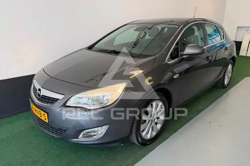 2011 Opel Astra
