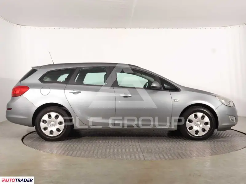 2011 Opel Astra