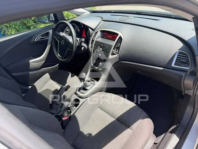 2011 Opel Astra