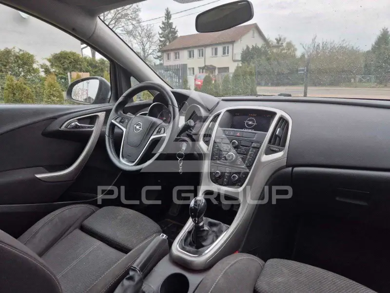 2011 Opel Astra