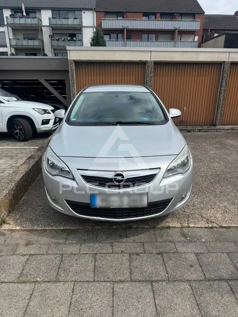 2011 Opel Astra