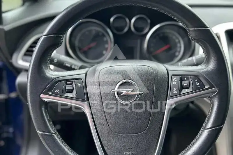 2011 Opel Astra