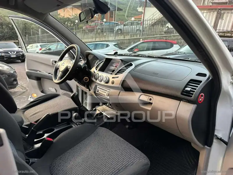 2012 Mitsubishi L200