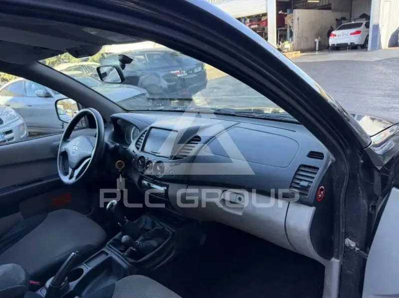 2012 Mitsubishi L200