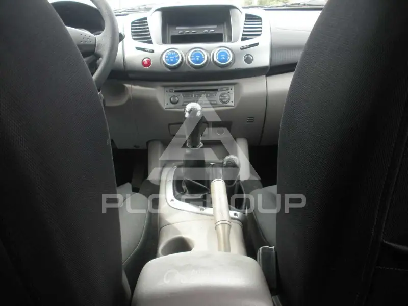 2012 Mitsubishi L200