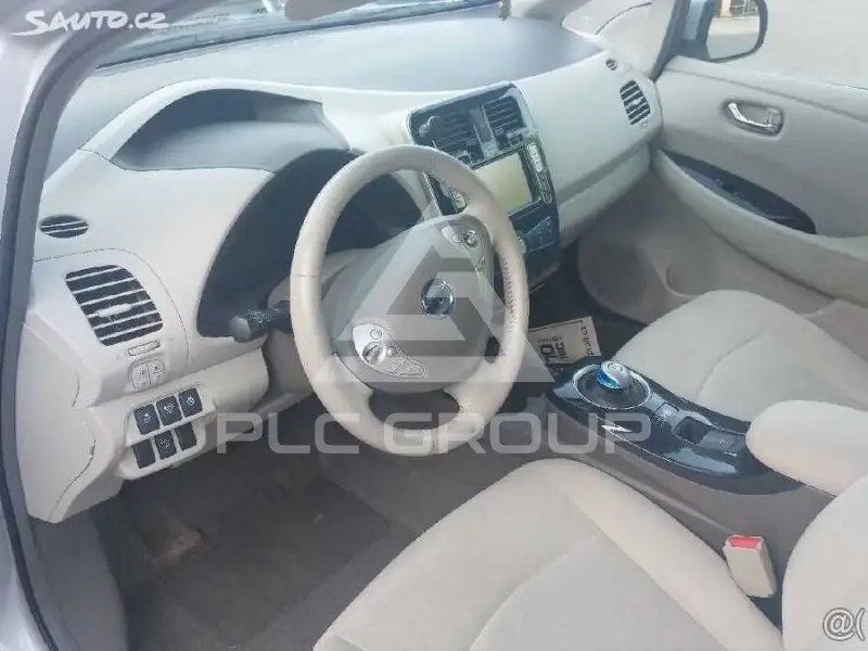 2012 Nissan LEAF