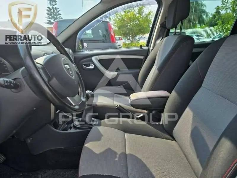 2012 Dacia Duster