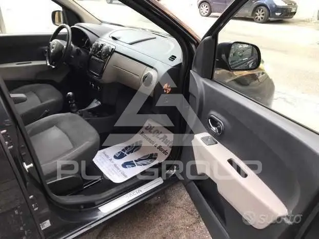 2012 Dacia Lodgy