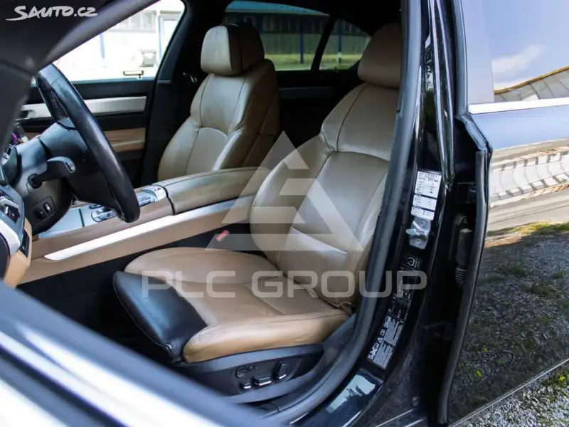2012 BMW 218