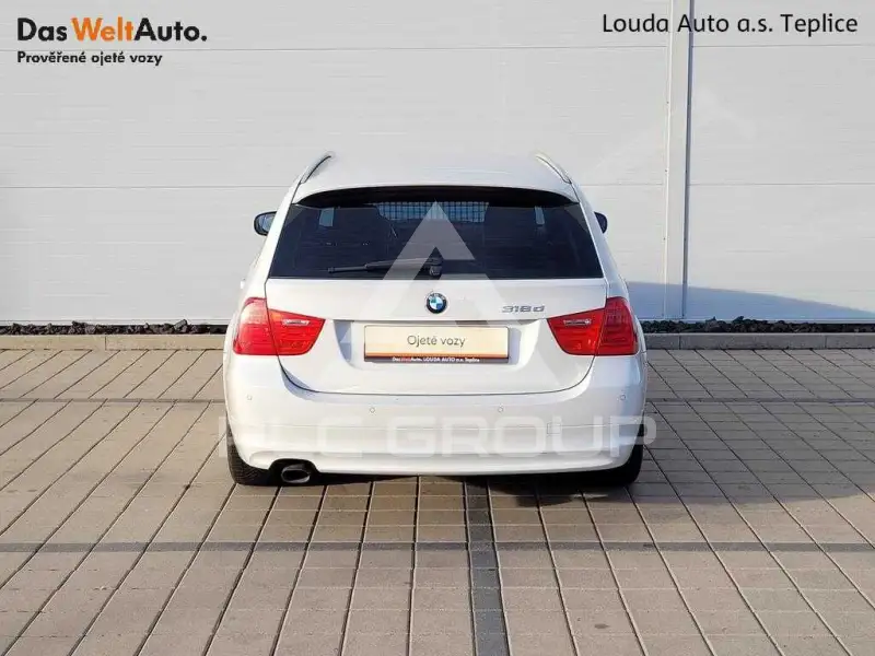 2012 BMW 330