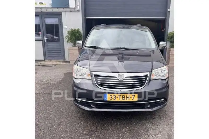 2012 Lancia Voyager
