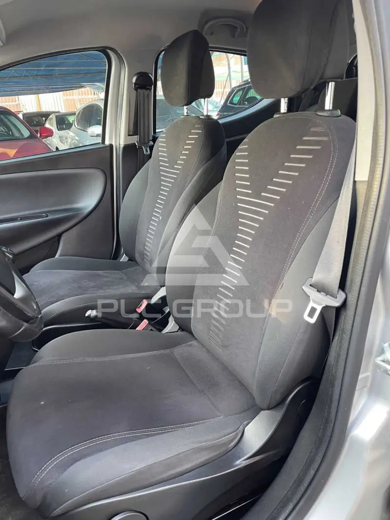 2012 Lancia YPSILON