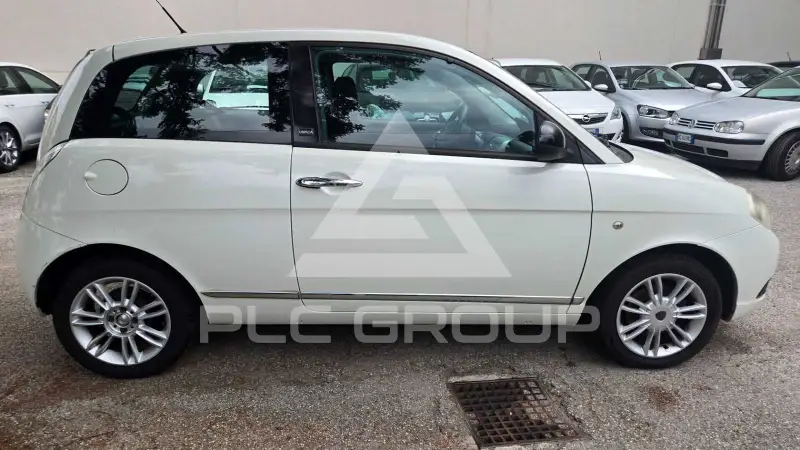 2012 Lancia YPSILON