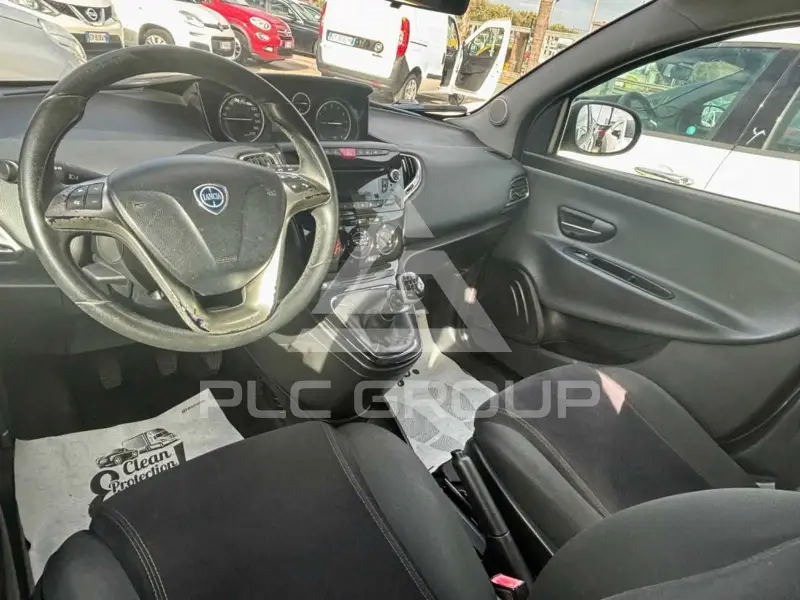 2012 Lancia YPSILON