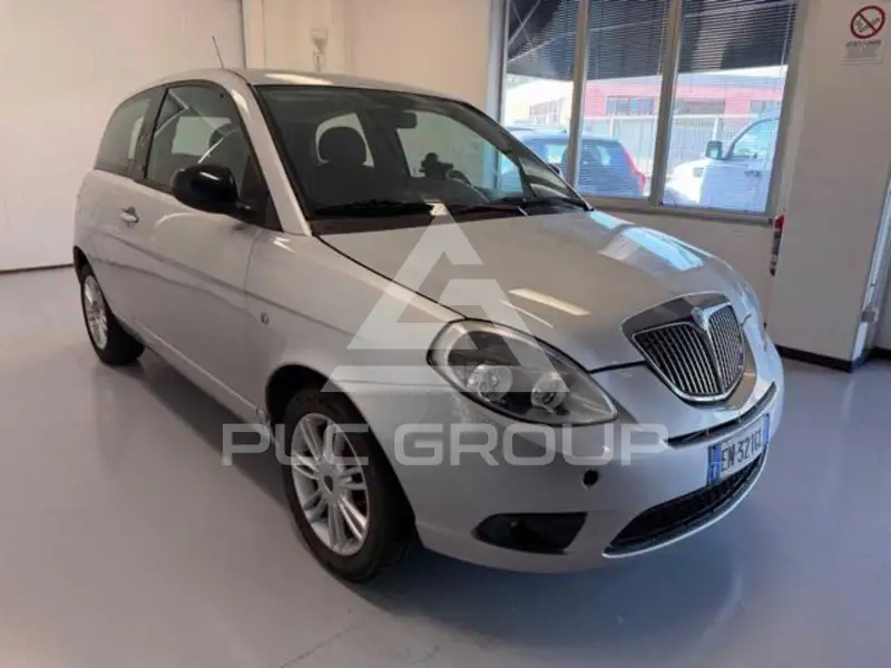 2012 Lancia YPSILON