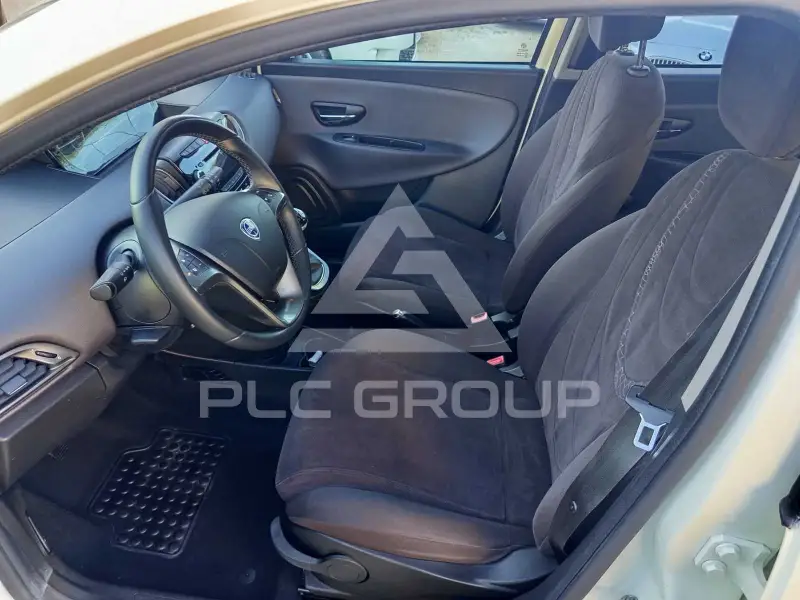 2012 Lancia YPSILON