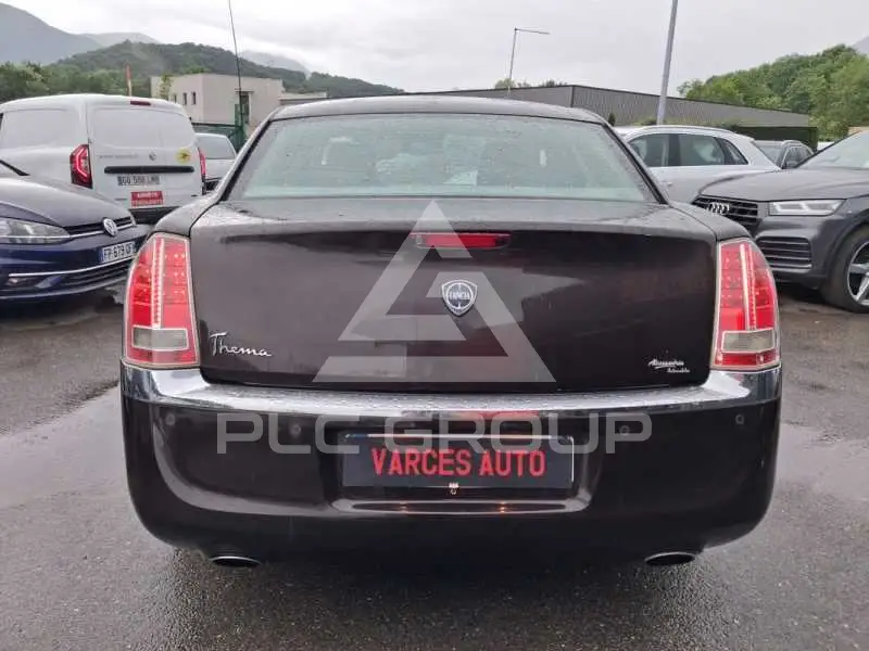 2012 Lancia Thema
