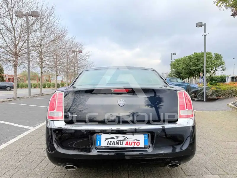 2012 Lancia Thema