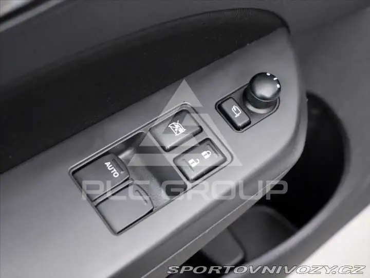 2012 Suzuki SWIFT