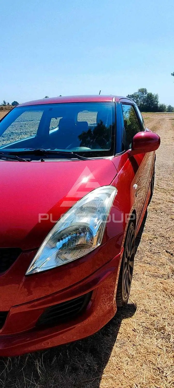 2012 Suzuki SWIFT