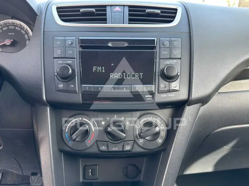 2012 Suzuki SWIFT