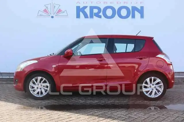 2012 Suzuki SWIFT