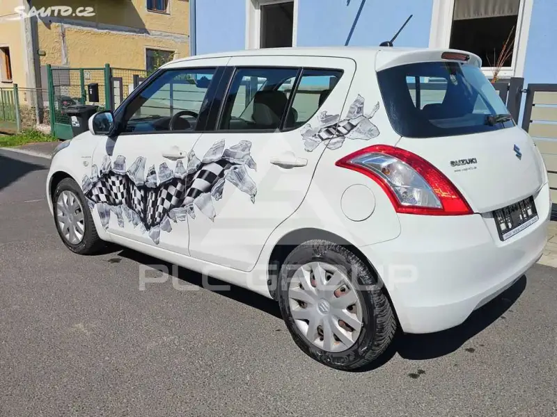 2012 Suzuki SWIFT