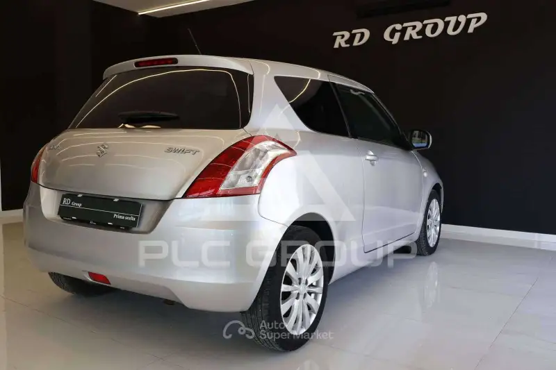 2012 Suzuki SWIFT