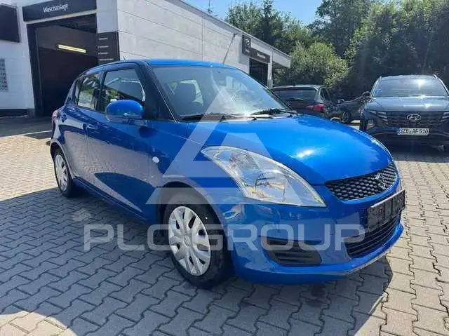 2012 Suzuki SWIFT