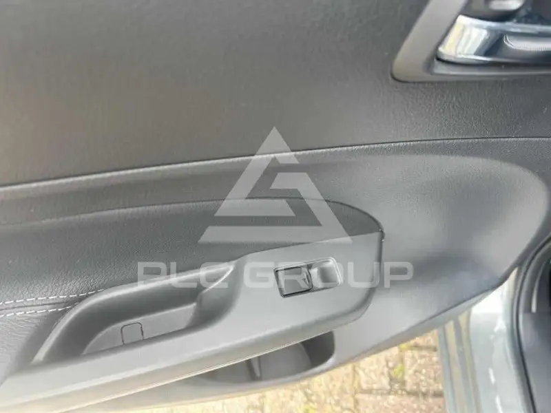 2012 Suzuki SWIFT