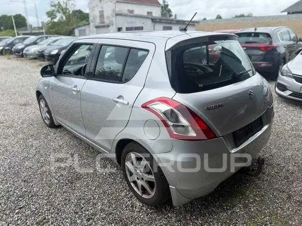 2012 Suzuki SWIFT