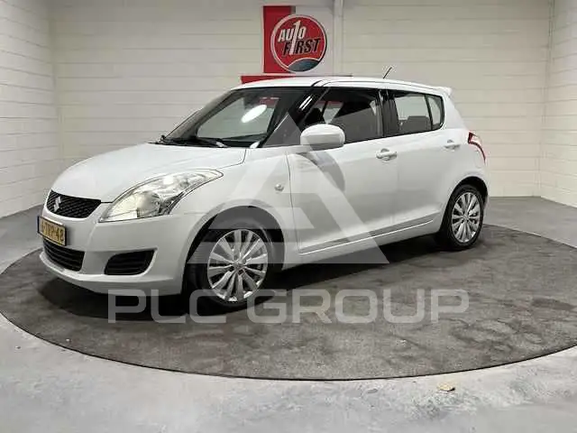 2012 Suzuki SWIFT