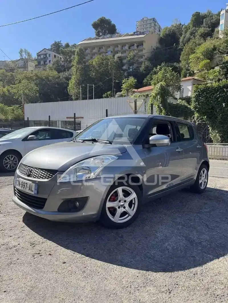 2012 Suzuki SWIFT