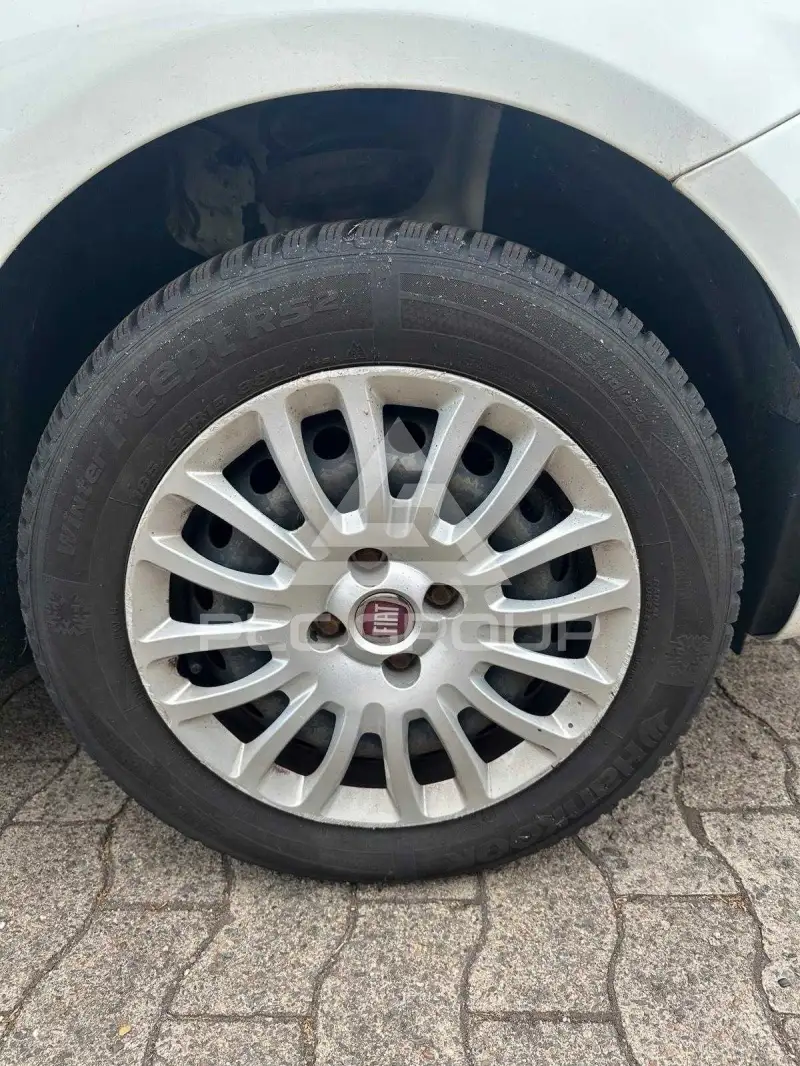 2012 Fiat Punto