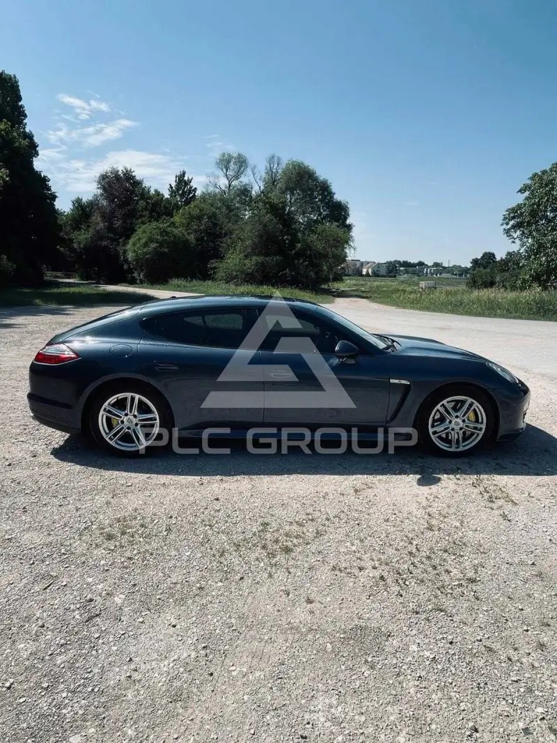 2012 Porsche Panamera