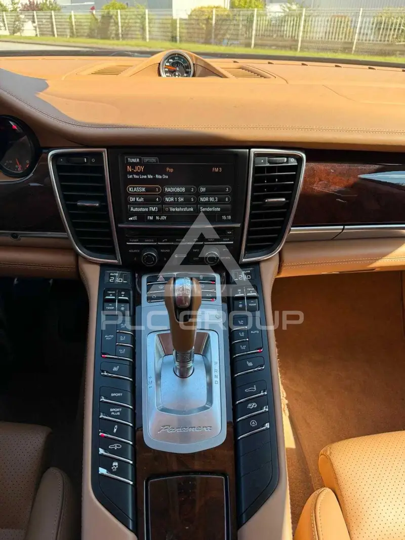 2012 Porsche Panamera