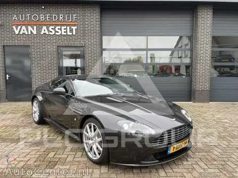 2012 Aston Martin V8