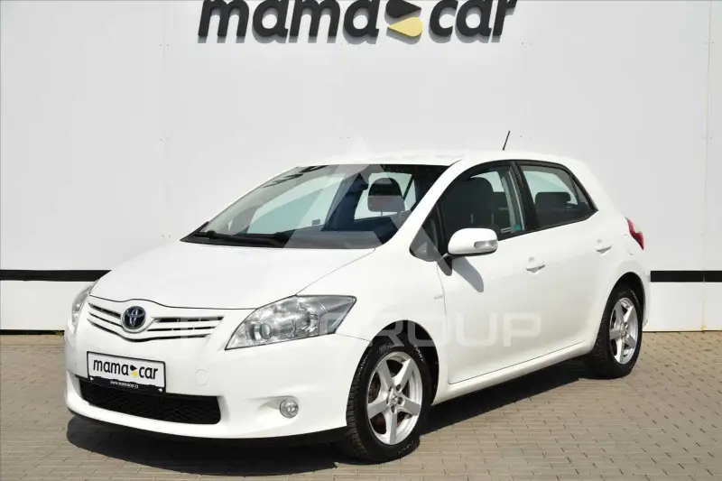 2012 Toyota AURIS