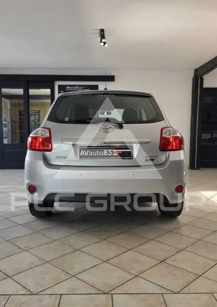 2012 Toyota AURIS