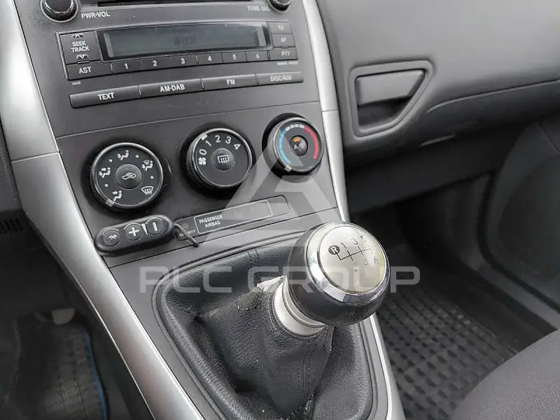 2012 Toyota AURIS