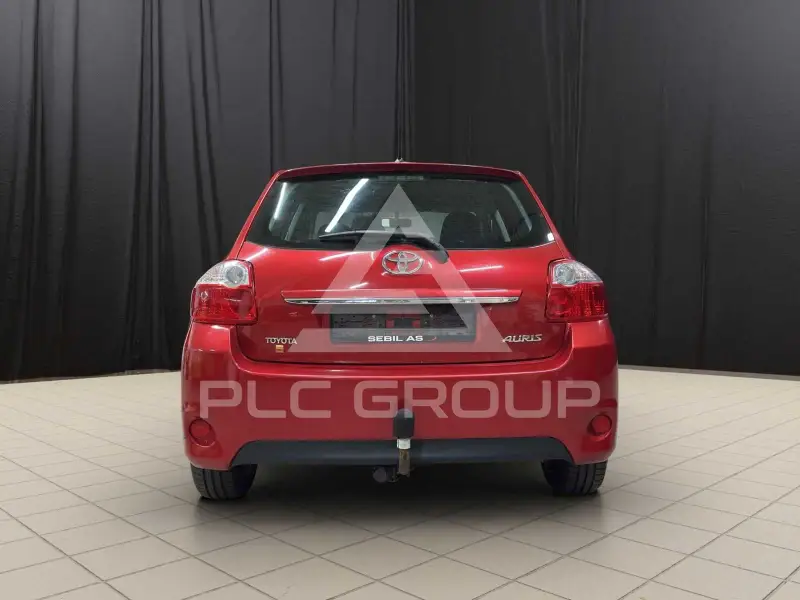 2012 Toyota AURIS