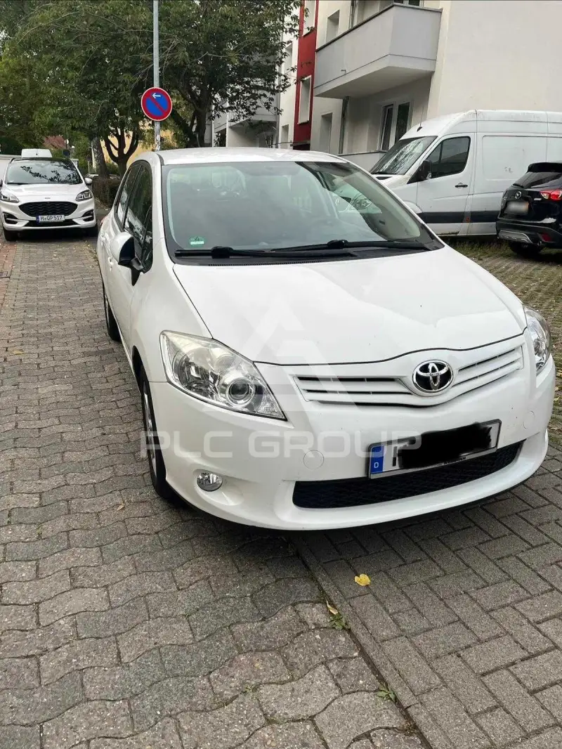 2012 Toyota AURIS