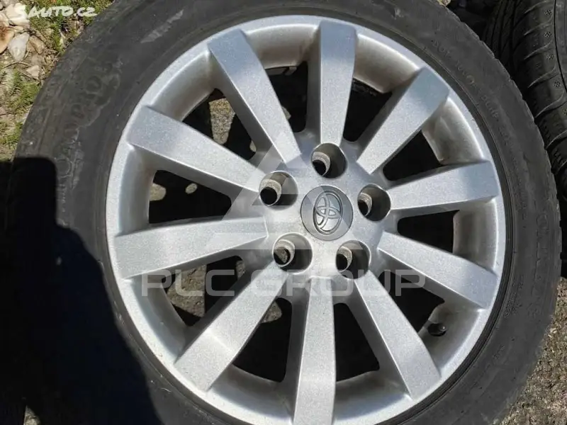 2012 Toyota AURIS