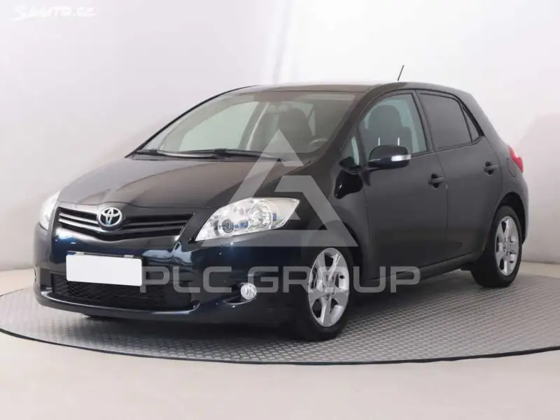 2012 Toyota AURIS