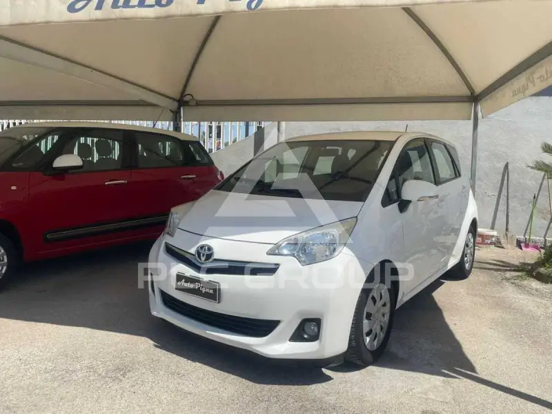 2012 Toyota VERSO