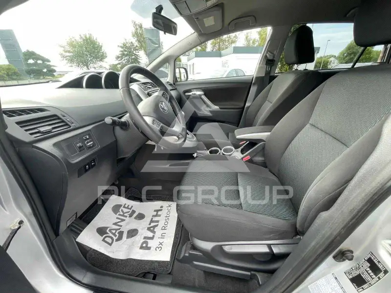 2012 Toyota VERSO