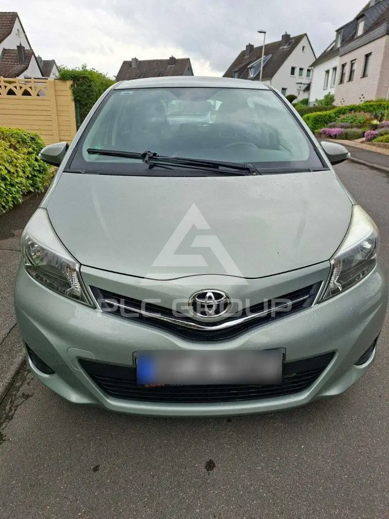 2012 Toyota YARIS