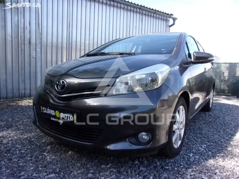2012 Toyota YARIS
